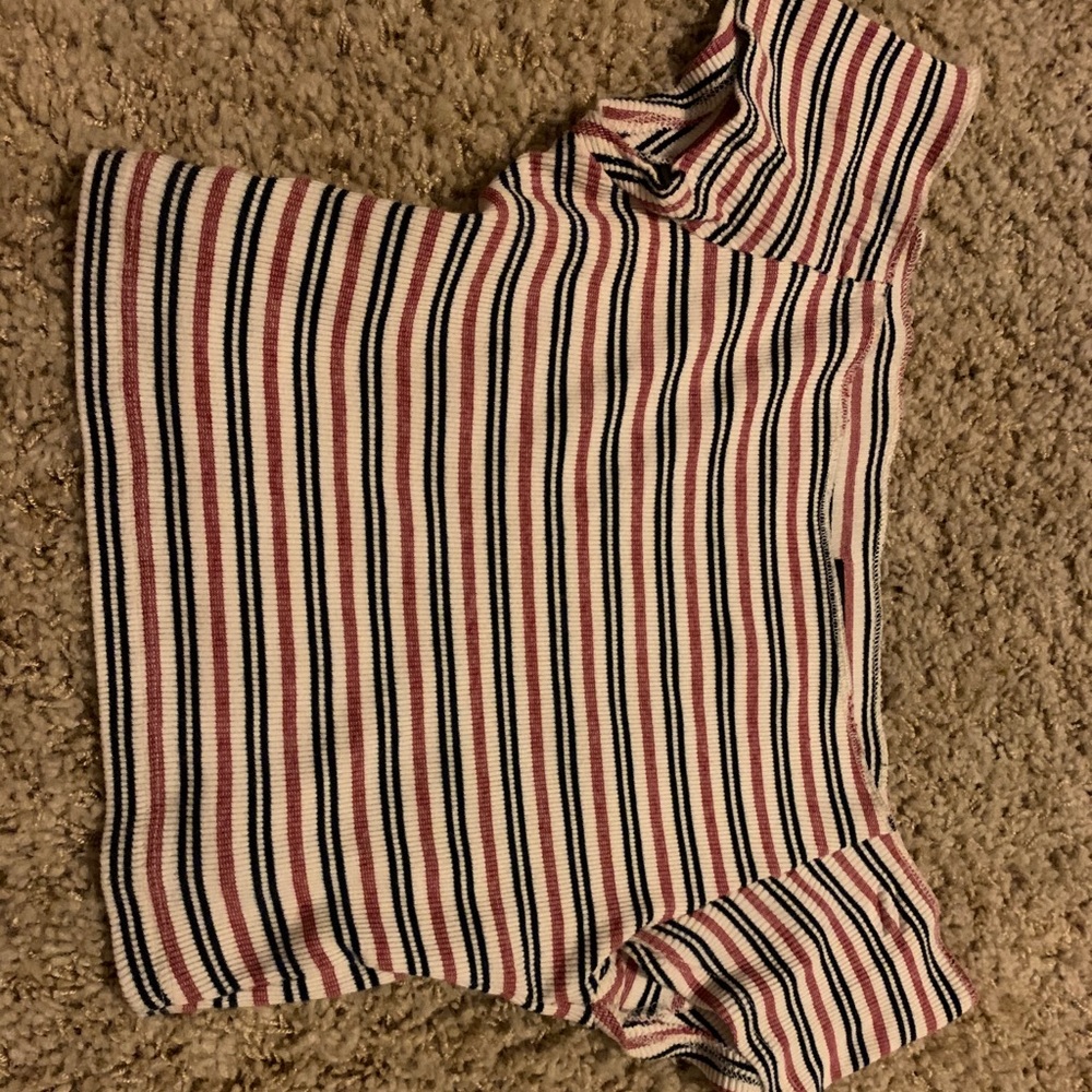 Brandy Melville off the shoulder top